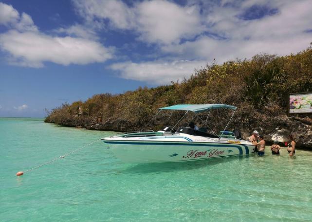 5 Islands Tour *East Coast – Ile aux Cerfs + Ile aux Flamants + Ile au Phare + Ile De La Passe + Ile aux Aigrettes + GRSE Waterfall + Lunch & Drinks